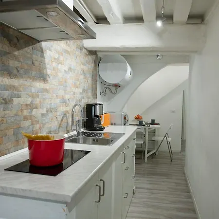 Un Bacio A Apartament